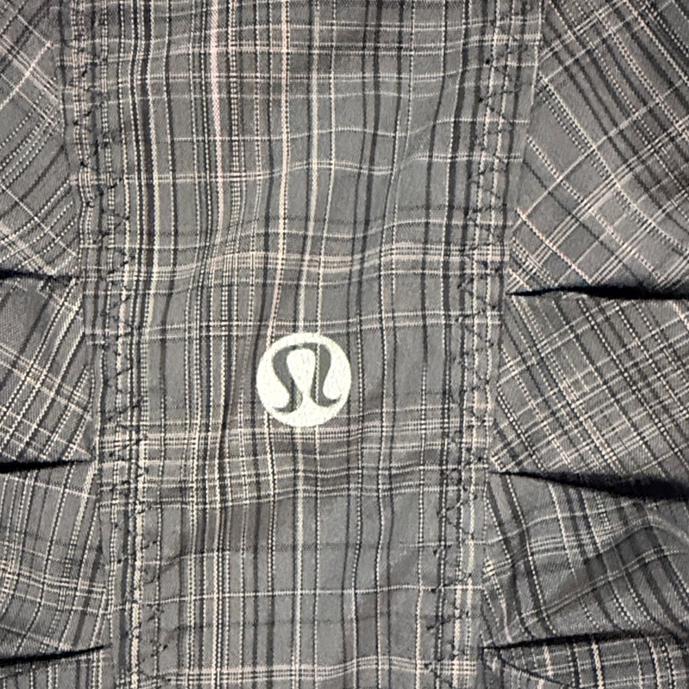 🖤 Lululemon Run: For Your Life Jacket — Black Plaid (Size 4) - Picture 5 of 11